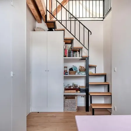 Les Robinsons De Versailles, Et Verdoyant *