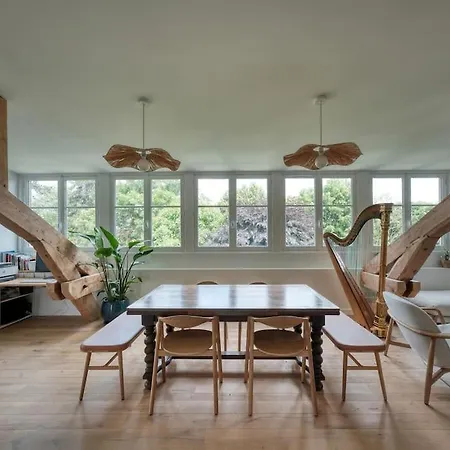 Les Robinsons De Versailles, Et Verdoyant Versay