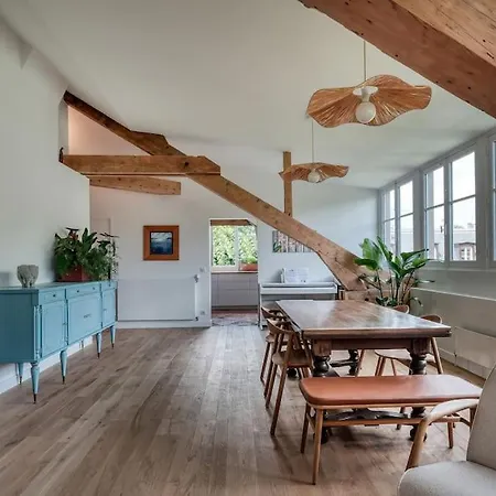 Les Robinsons De Versailles, Et Verdoyant Daire Versay