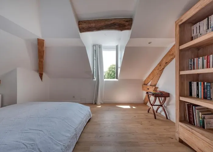 Les Robinsons De Versailles, Et Verdoyant Appartement Versailles