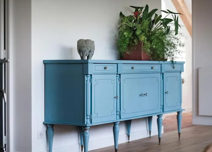 Les Robinsons De Versailles, Et Verdoyant Appartement Versailles